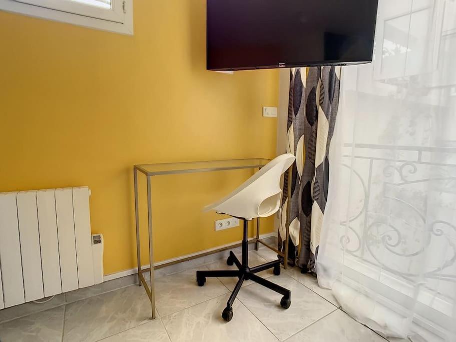 Superbe Studio Hyper Centre Tout Equipe Wifi Netflix 2Pers 아미앵 외부 사진